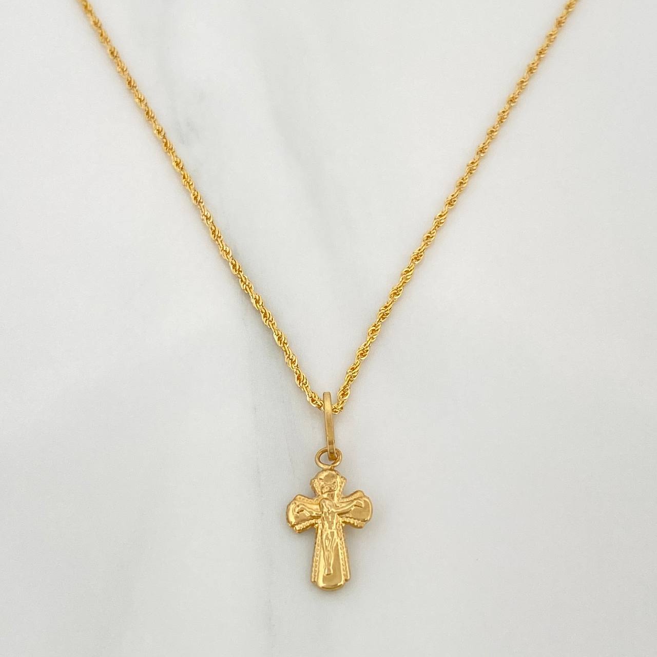 Rope Chain Set + Christ Cross Pendant / 1.65gr / 23 1/2 in 18K Yellow Gold