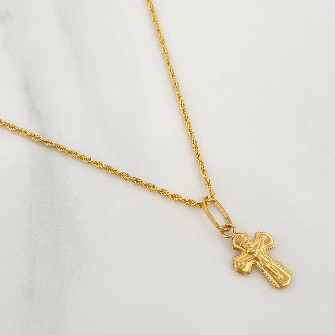 Rope Chain Set + Christ Cross Pendant / 1.65gr / 23 1/2 in 18K Yellow Gold
