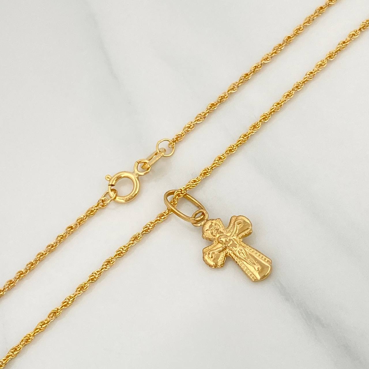 Rope Chain Set + Christ Cross Pendant / 1.65gr / 23 1/2 in 18K Yellow Gold