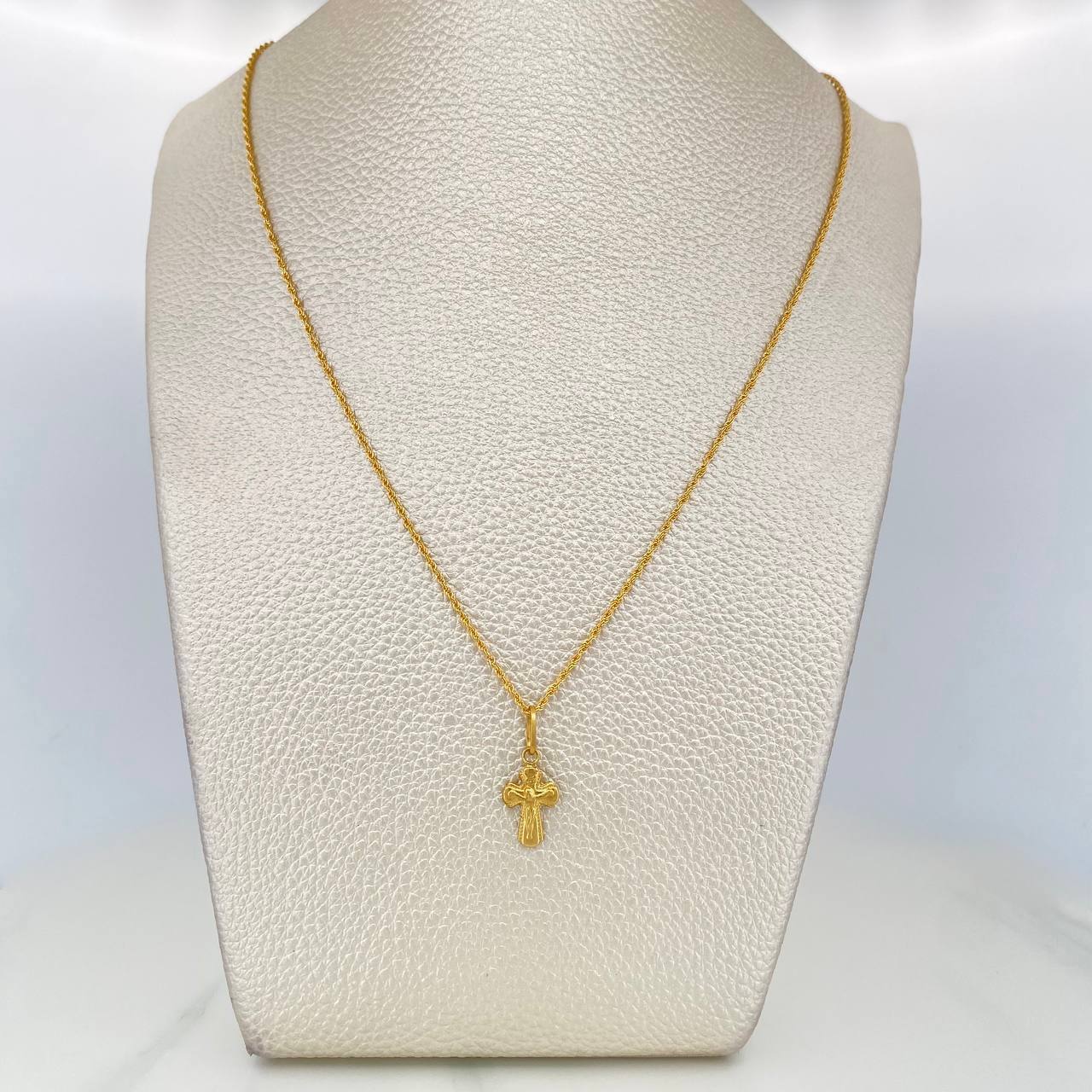 Rope Chain Set + Christ Cross Pendant / 1.65gr / 23 1/2 in 18K Yellow Gold