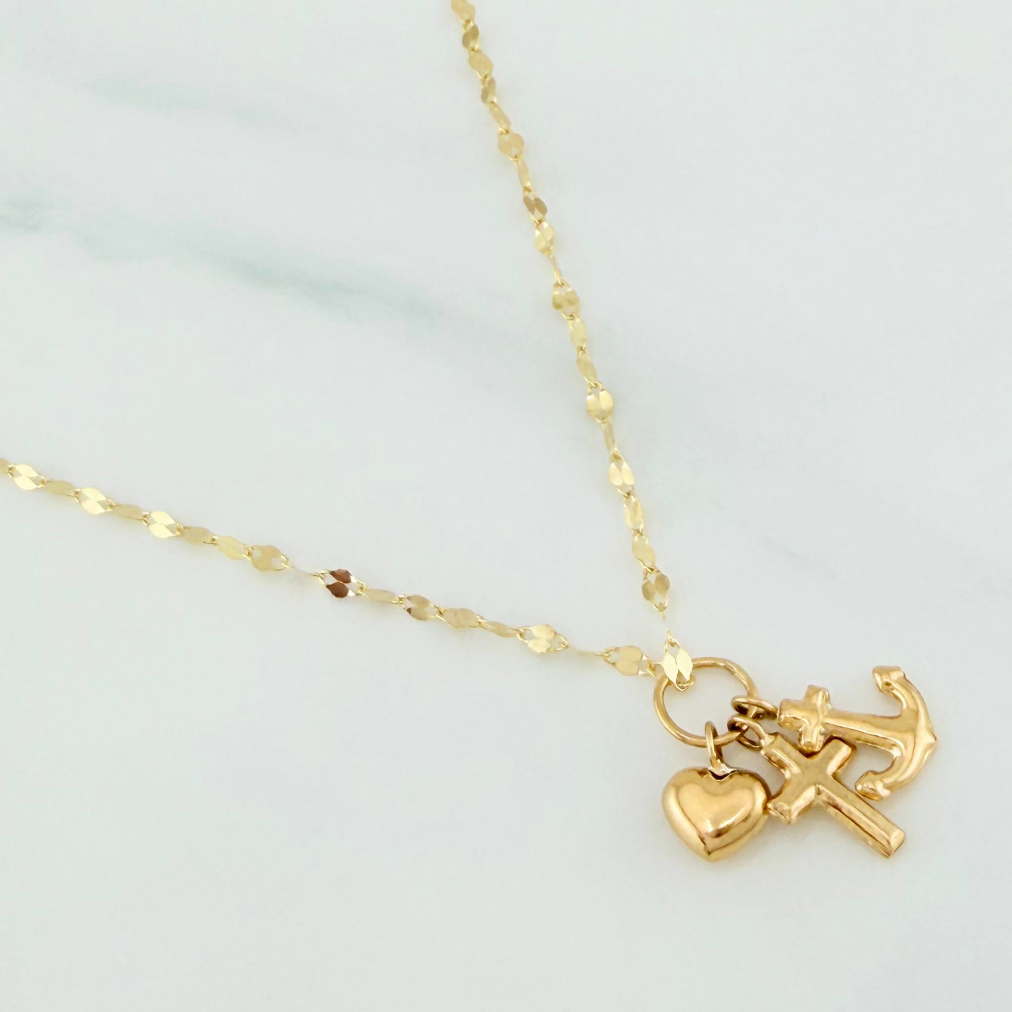 Mirror Flower Chain Set + Three Graces Pendant / 1.5gr / 17 3/4 in 18K Yellow Gold