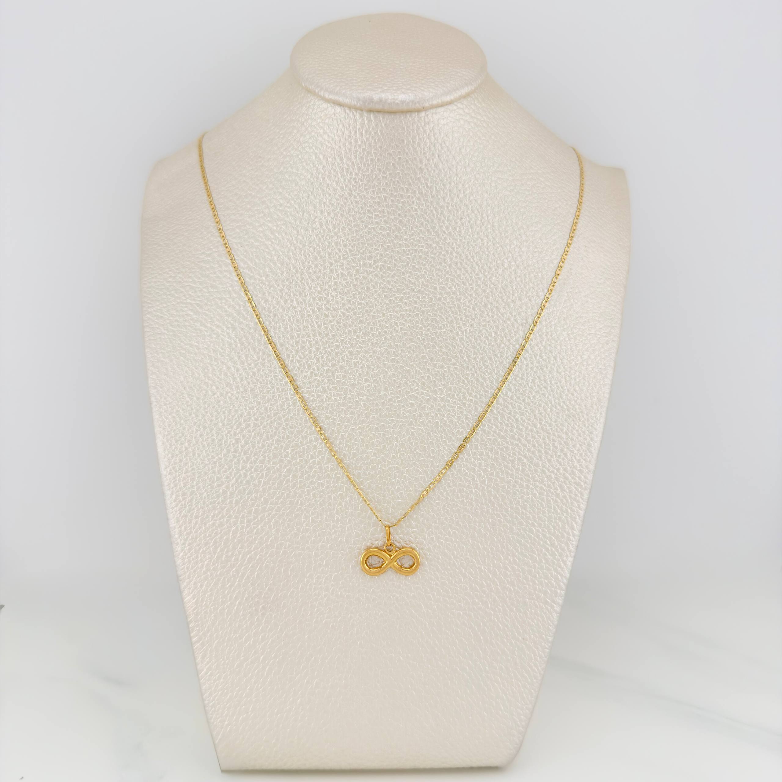 Flat Mariner Chain Set + Infinity Pendant / 2.15gr / 19 3/4 in Three 18K Golds
