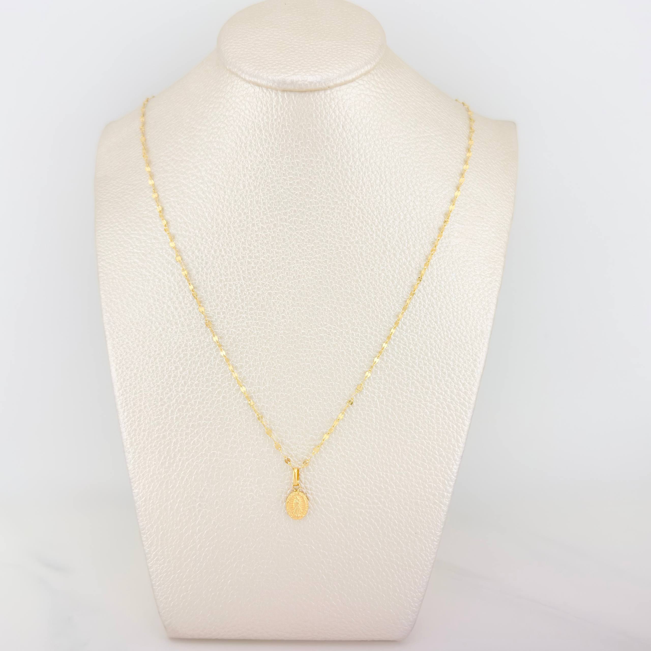 Set Mirror Flower Chain + Pendant Virgin of Guadalupe / 1.3gr / 17 3/4 in 18K Yellow Gold