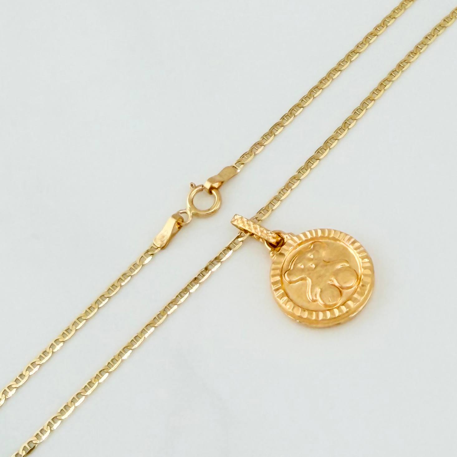 Set Cadena Escalera + Dije Oso Ts / 2.9gr / 19 3/4 in Oro Amarillo 18K