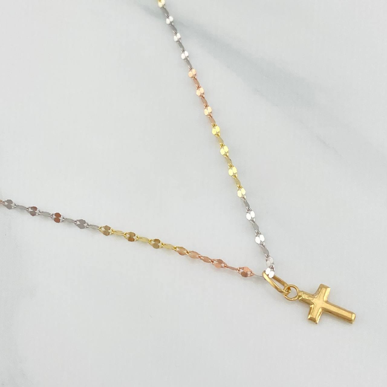 Set Mirror Flower Chain + Pendant Cross / 0.95gr / 17 1/2 in Three Golds 18K