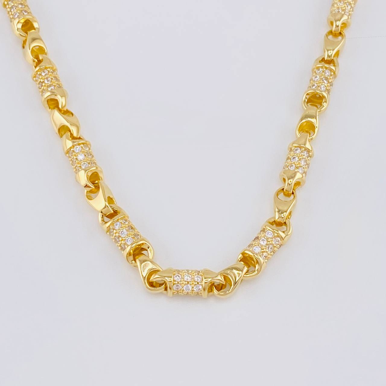 Rustic Barrel Chain 55.65g / 28 in / 4.6mm 18K Yellow Gold