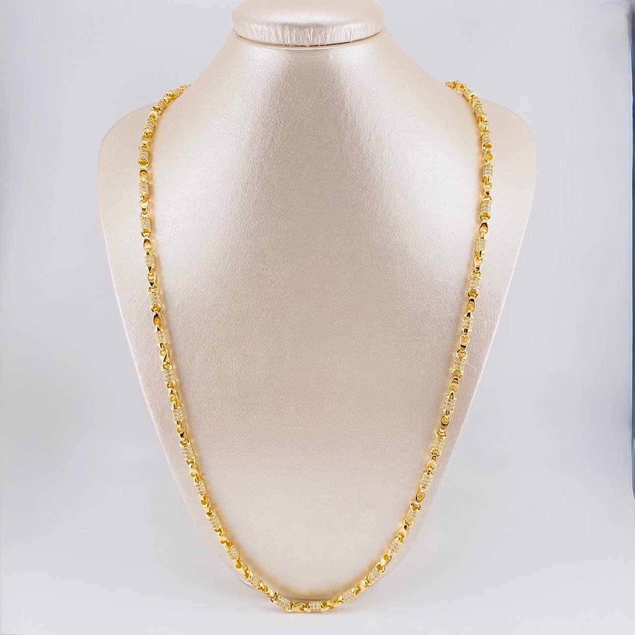 Rustic Barrel Chain 55.65g / 28 in / 4.6mm 18K Yellow Gold
