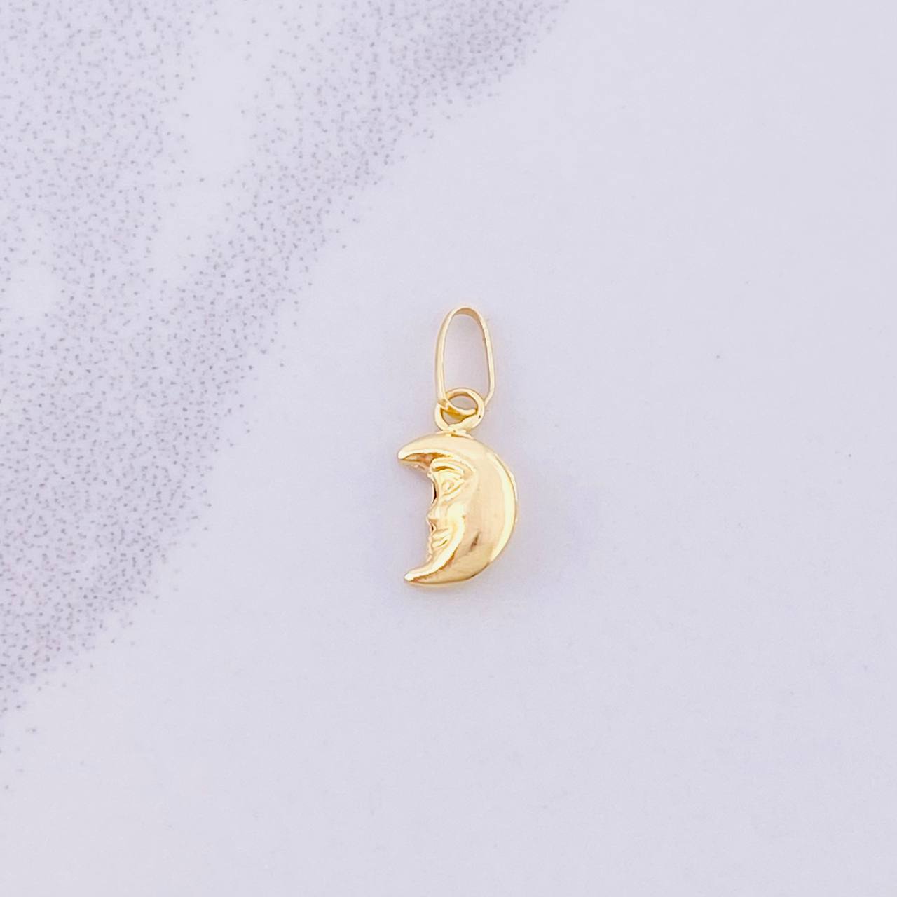 Dije Media Luna 0.2g / 1/2 in Oro Amarillo 18K