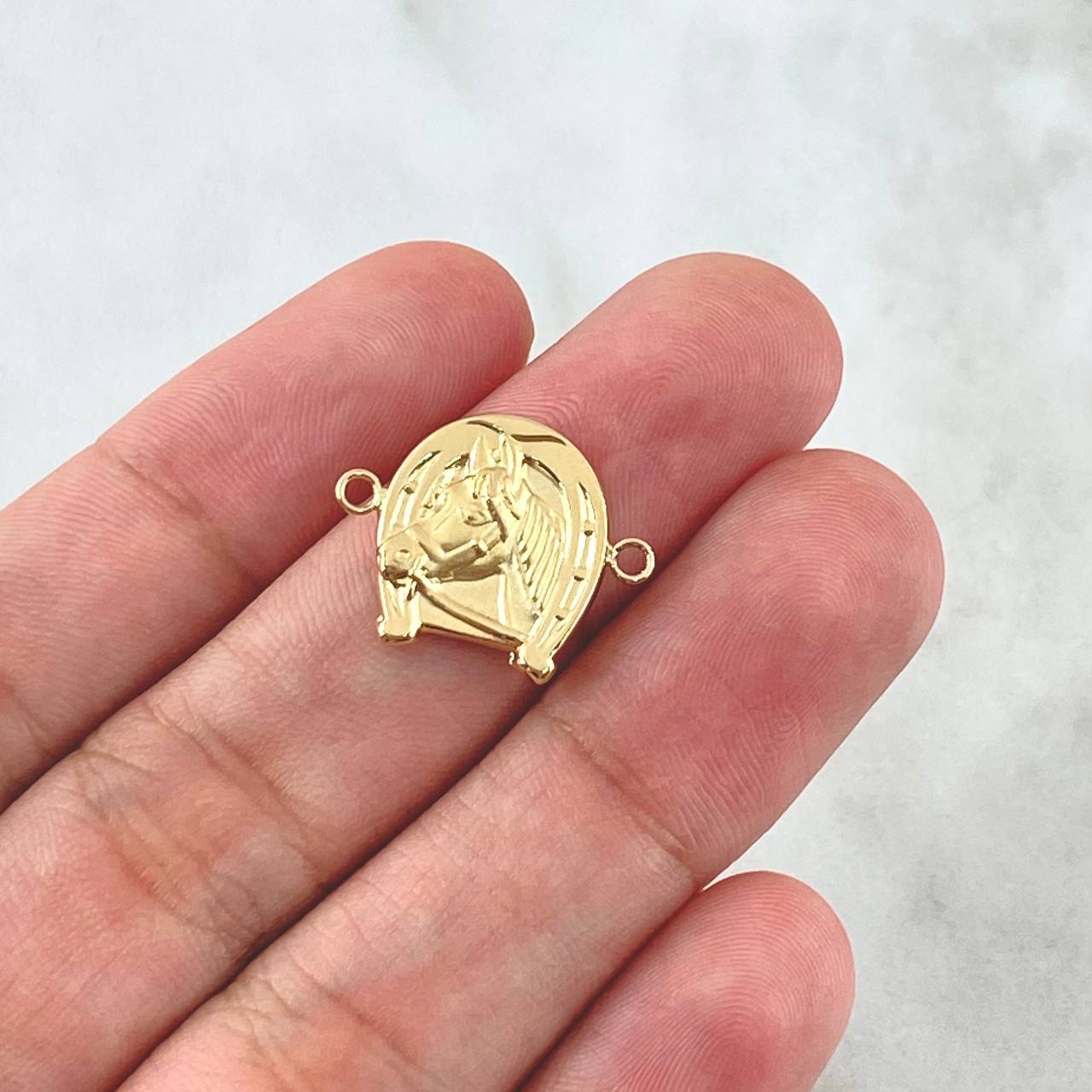 Charm Horseshoe Horse 1.05gr / 1.5cm / Stamped 18K Yellow Gold