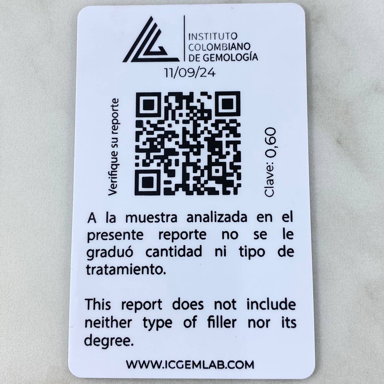 Oval Halo Ring 3.1gr / Size 7 / 52pts Diamonds 40pts Emerald Yellow Gold (Jewel) ©