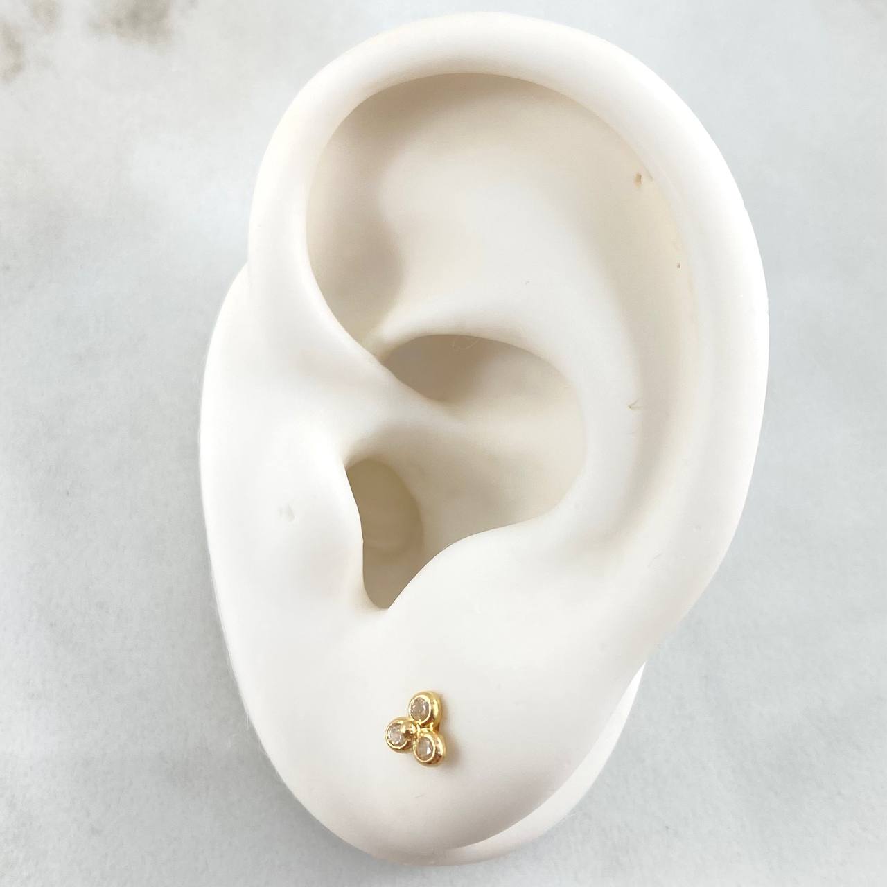 Topos Trio 0.6gr / 4mm Oro Amarillo 18K