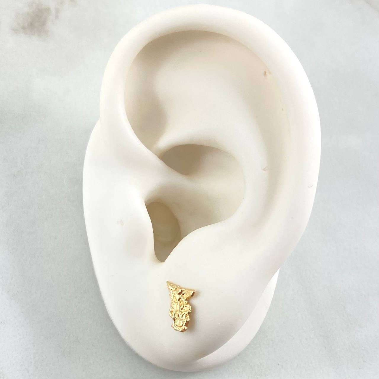 Stud Earrings Silhouette San Miguel Arcangel 0.6gr / 0.2in 18K Gold *