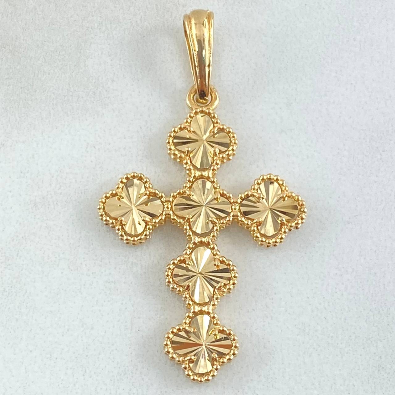 Pendant Cross Clover 4.55gr / 4.3cm (1.7in) / 18K Gold ©