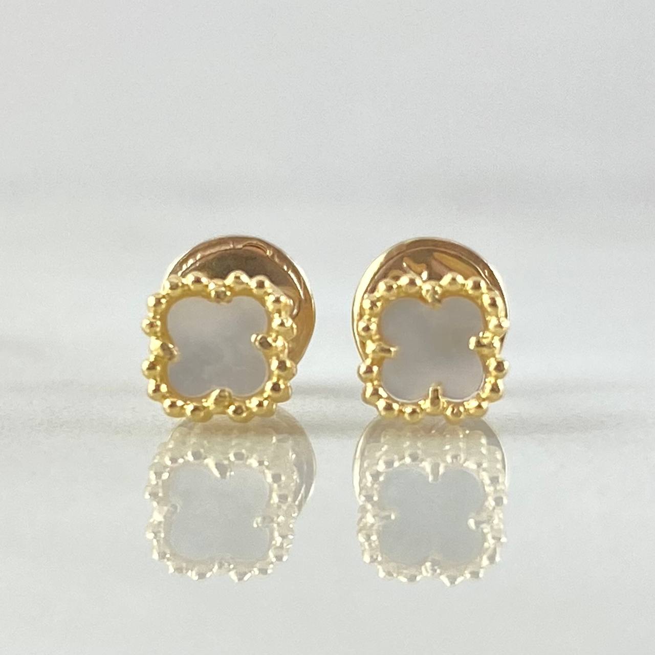 Stud Earrings Clover 0.95gr / Special Pearl 18K Gold *