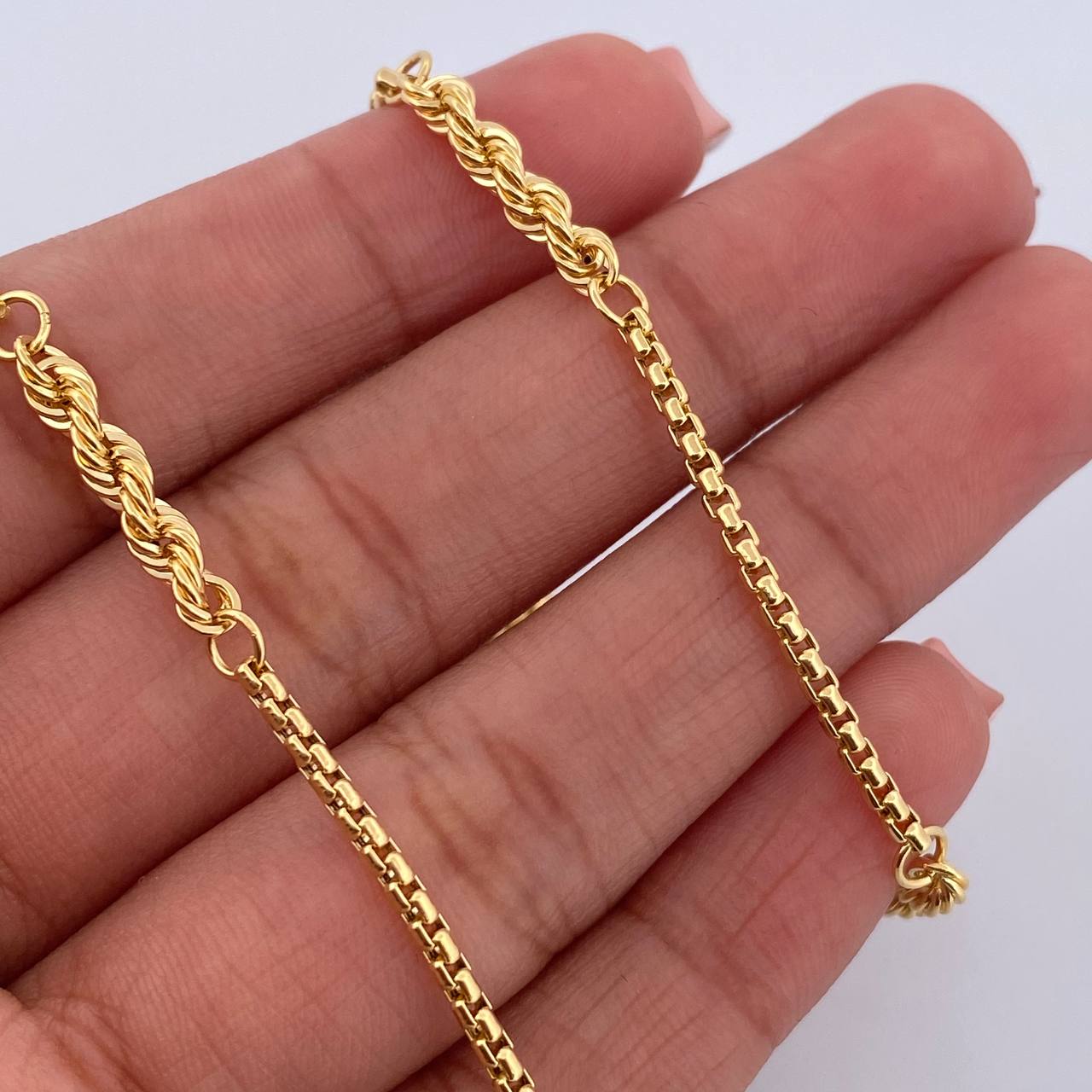 Cadena Lazo Veneciana 5.45gr / 45.5cm / 1.9mm Oro Amarillo +3 18K $