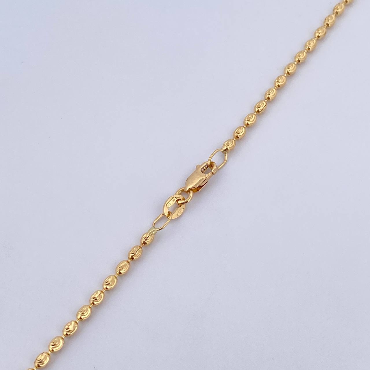 Cadena Tipo Militar 7.75gr / 60.4cm / 1.7mm Bolas Diamantadas Oro Amarillo +3 18K &