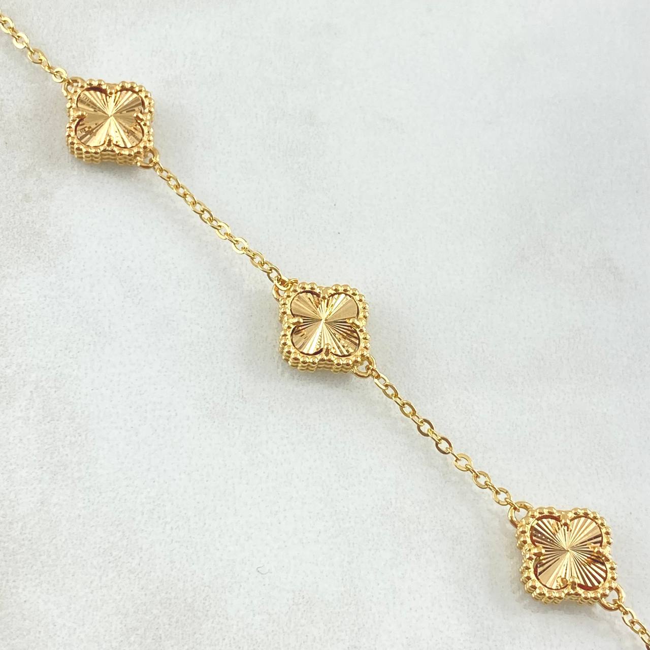 Classic Link Bracelet VCyA Gradual Clover 5.5gr / 15.5cm-19cm / Diamond Cut Yellow Gold 18K Dotted *