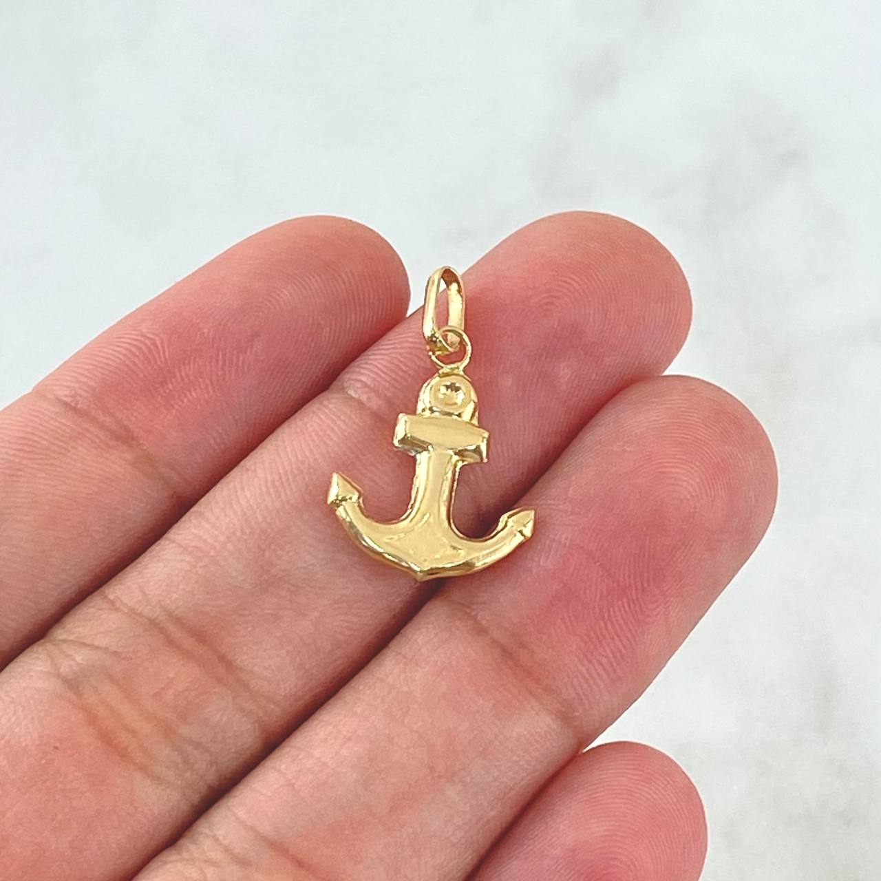Pendant Anchor 0.7gr / 2.4cm / Polished 18K Yellow Gold