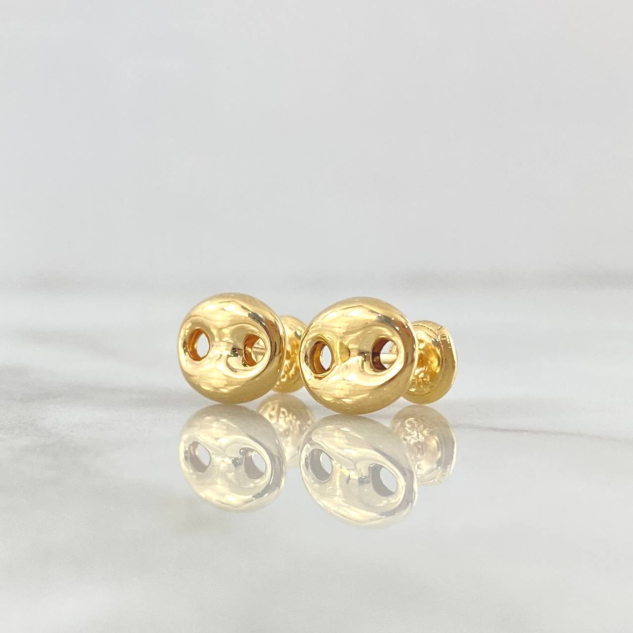 Stud Earrings GC 0.8gr / 18K Yellow Gold