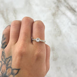 Ring Solitaire Bridge 2.5gr / Size 7 / White Zircons 18K Yellow Gold