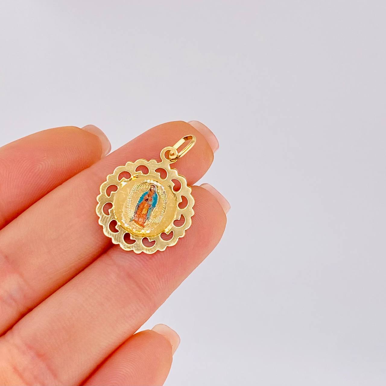 Pendant Virgin of Guadalupe 1.2 g / 1 in Yellow Gold 18K