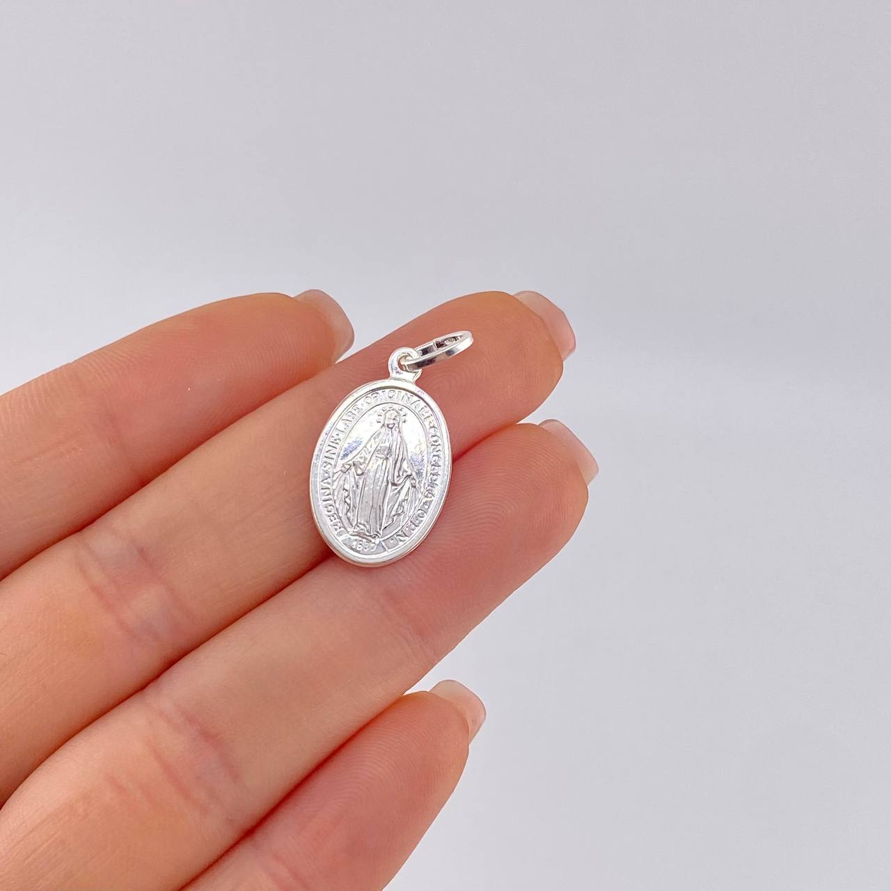 Pendant Virgen Milagrosa 2.5 g / 1 in Silver 925