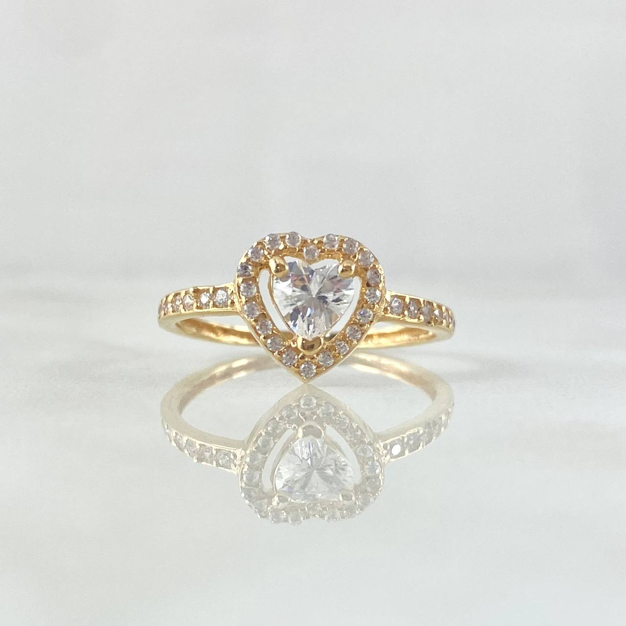 Halo Heart Ring 2.05g / T7 / White Zirconia Yellow Gold 18K