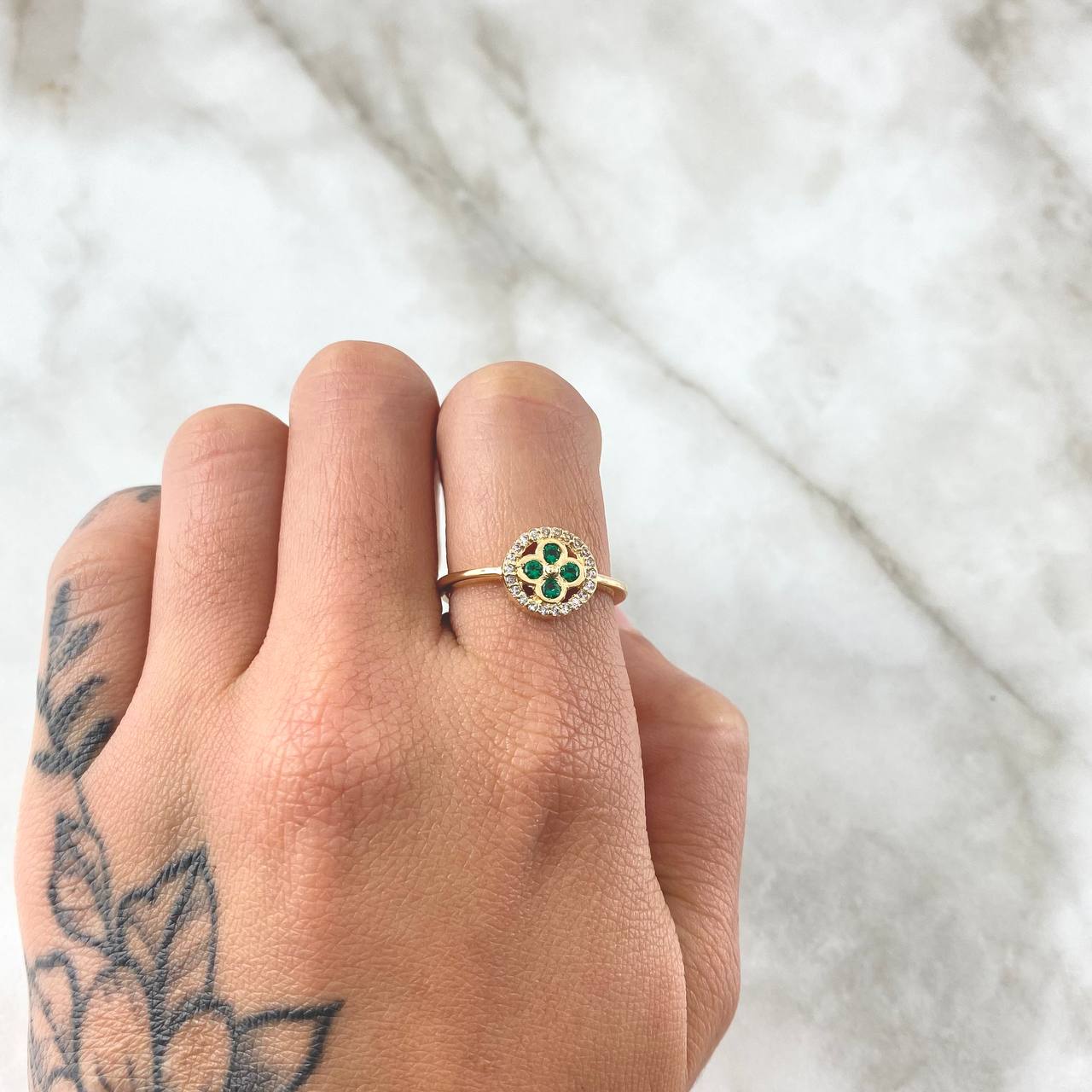 Flower Ring Seal 2.65gr / T7 1/2 / White Green Zirconia Yellow Gold 18K