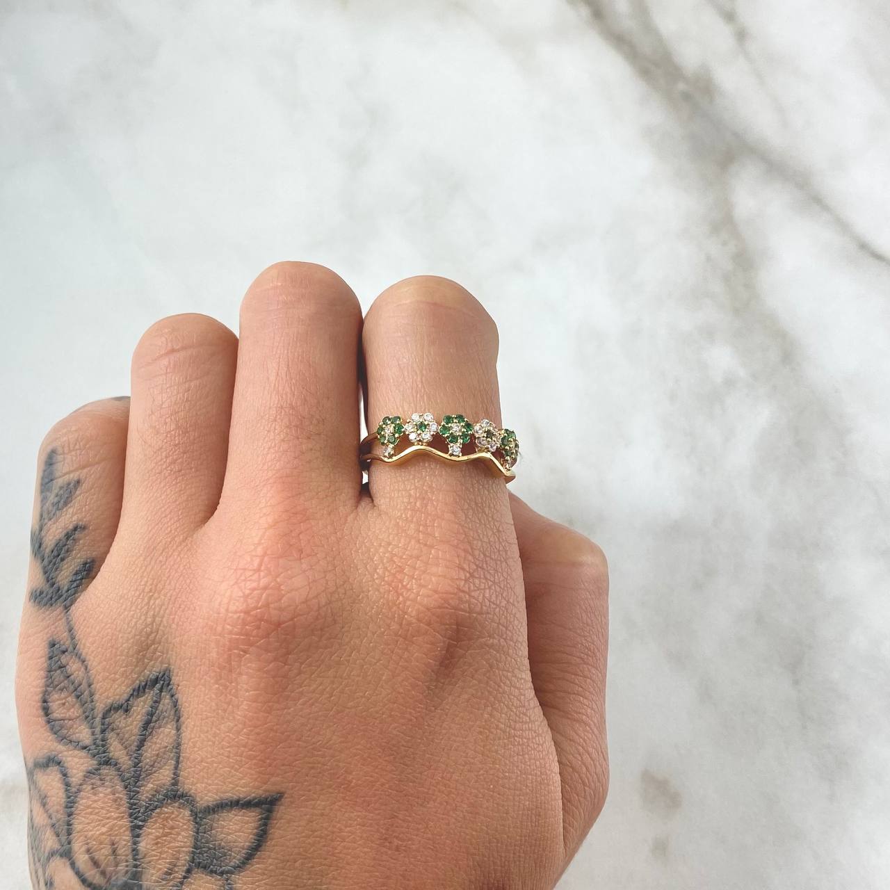 Ring Flowers 2.7gr / T7 1/4 / White Green Zirconia Yellow Gold 18K