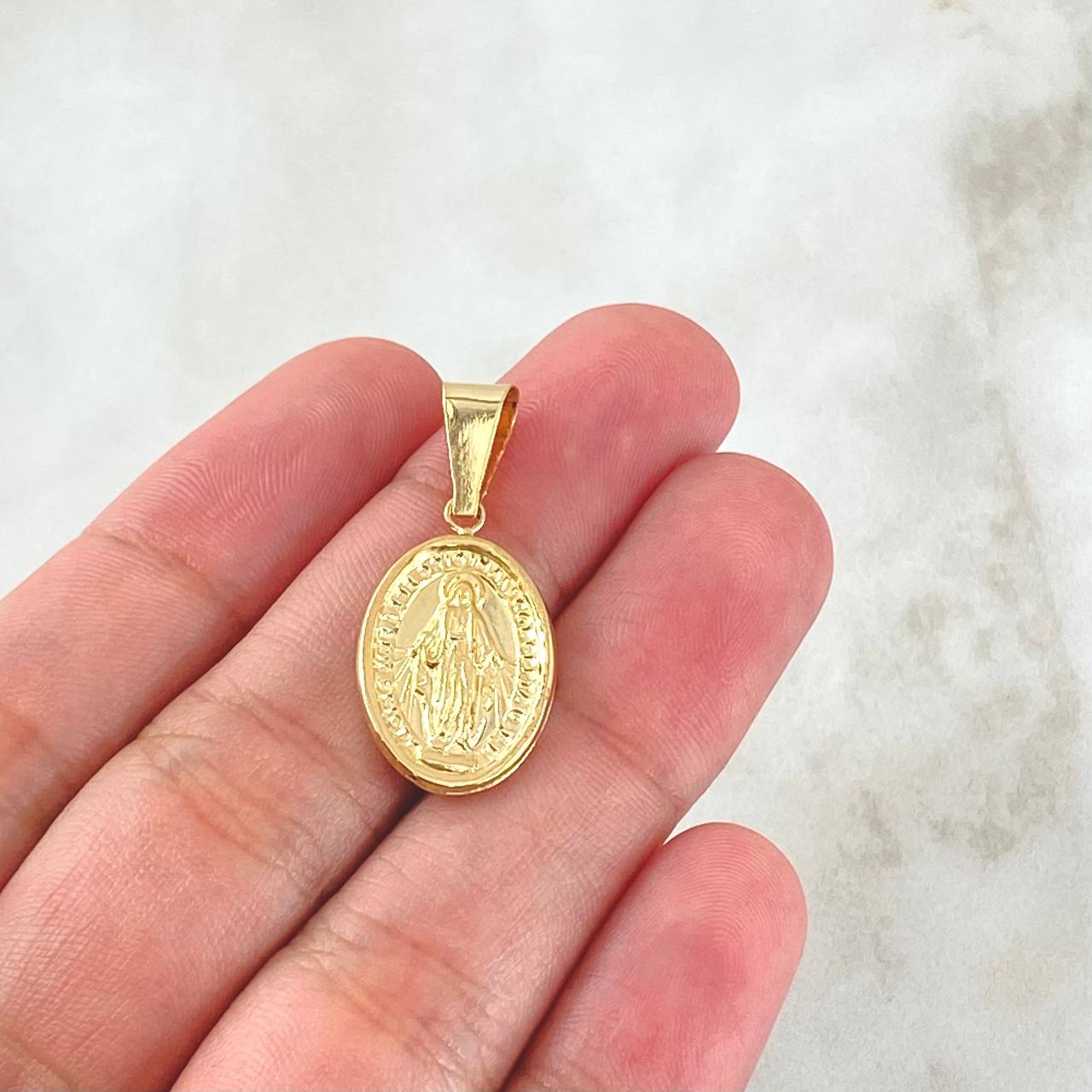 Pendant Miraculous Virgin 1.2gr / 3cm / Yellow Gold 18K