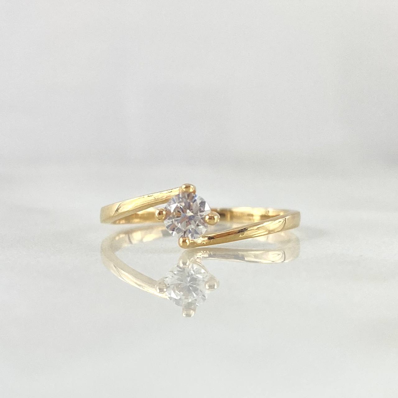 Ring Solitaire 1.4g / T6 / White Zircon Yellow Gold 18K