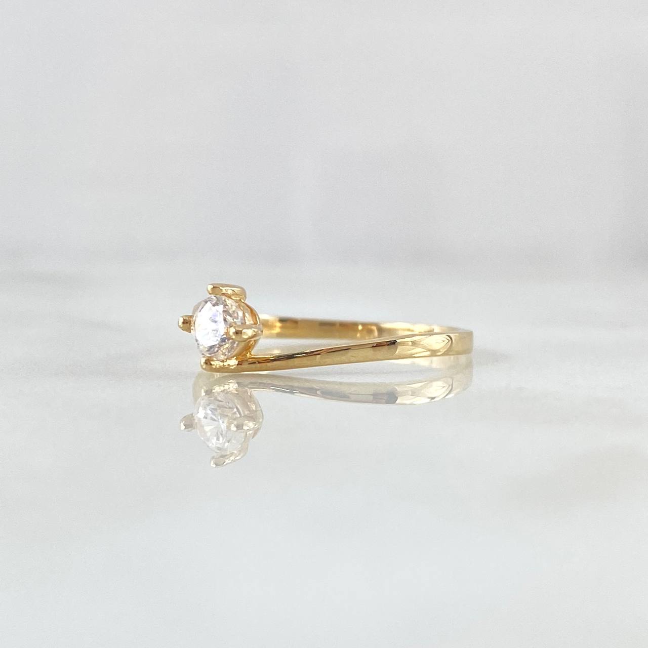 Ring Solitaire 1.4g / T6 / White Zircon Yellow Gold 18K