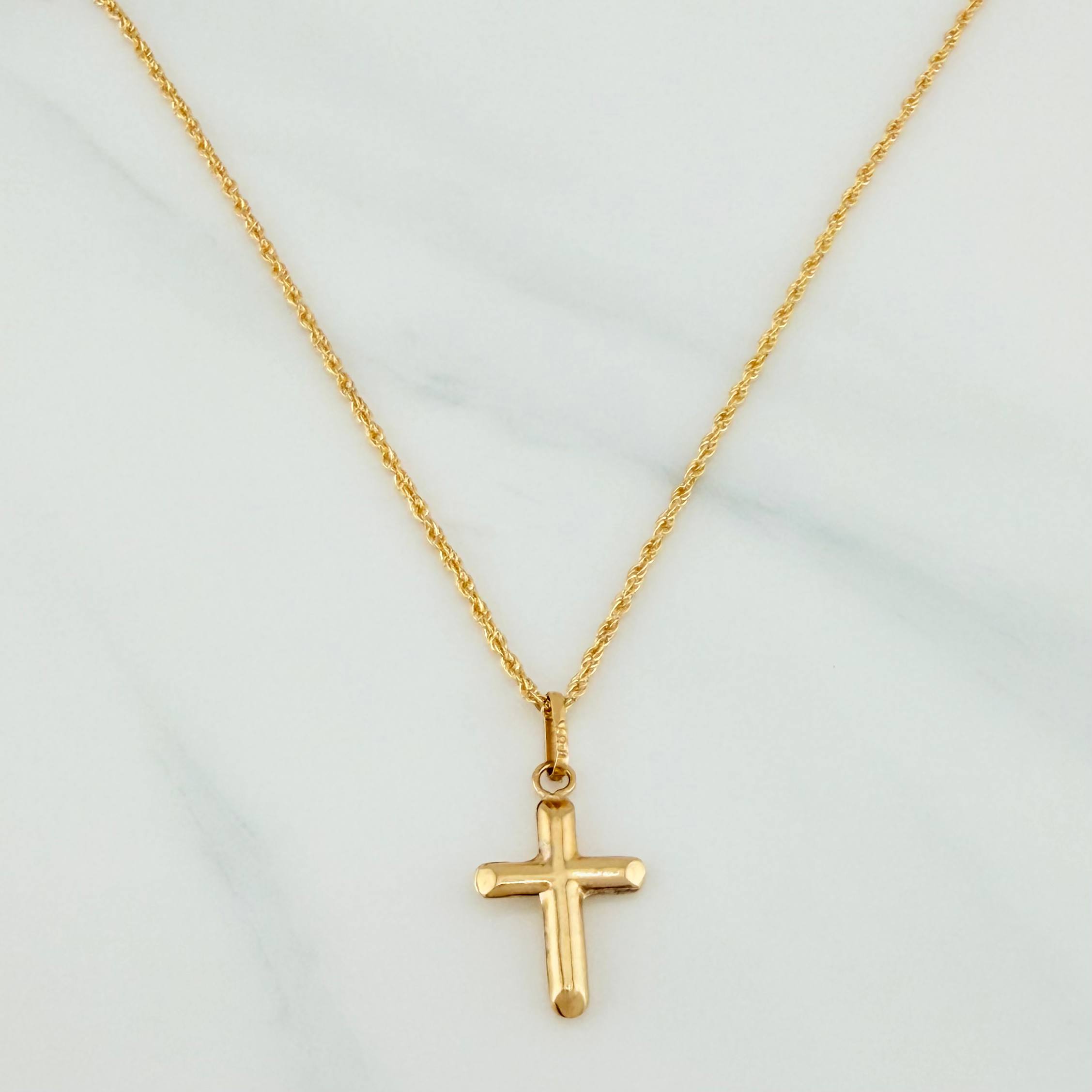 Rope Chain Set + Cross Pendant / 1.6gr / 23 1/2 in 18K Yellow Gold