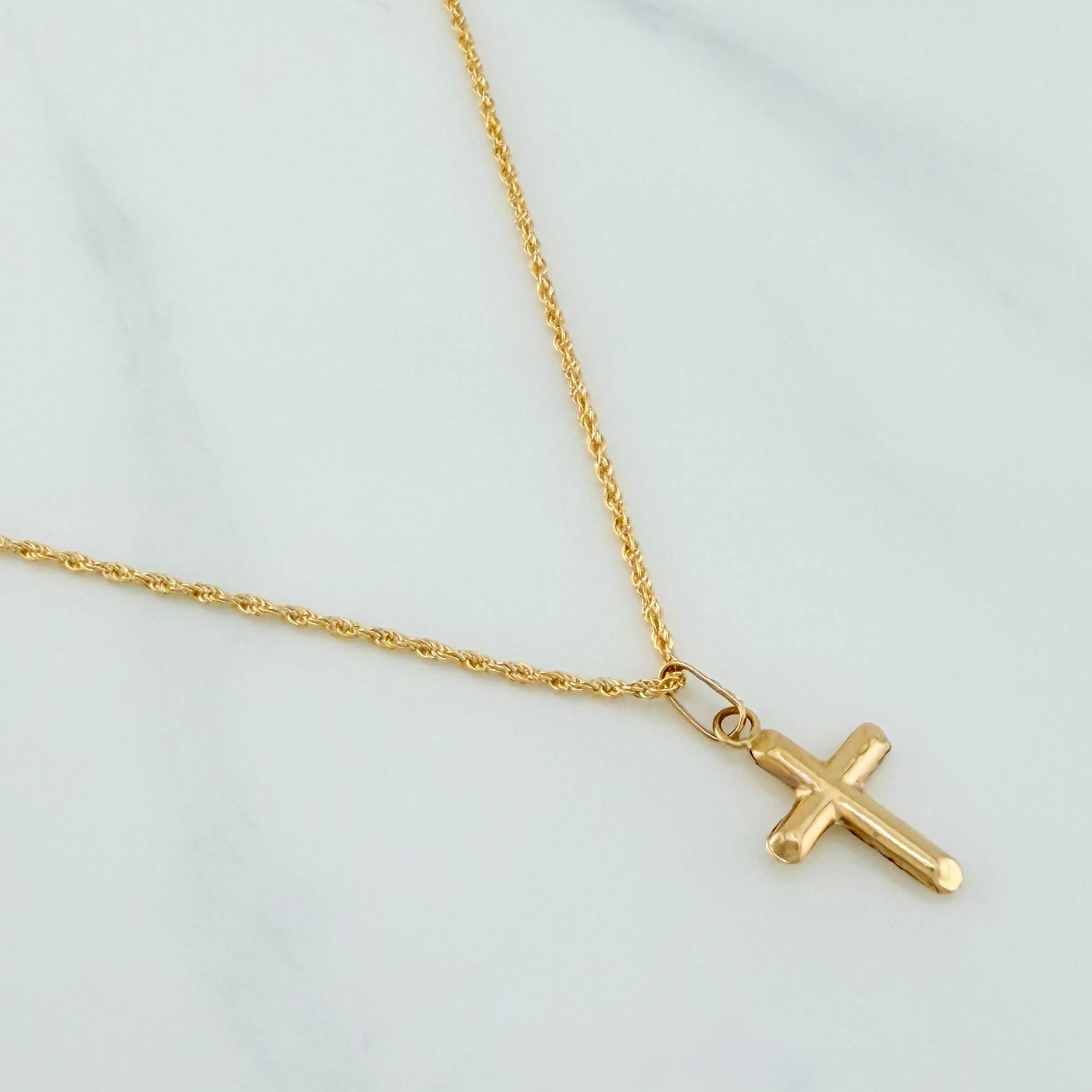 Rope Chain Set + Cross Pendant / 1.6gr / 23 1/2 in 18K Yellow Gold