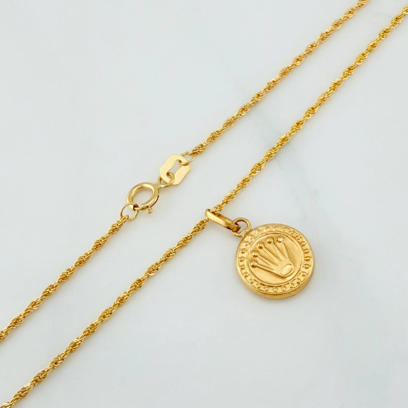 Set Rope Chain + Pendant Crown / 1.75gr / 23 1/2 in Yellow Gold 18K