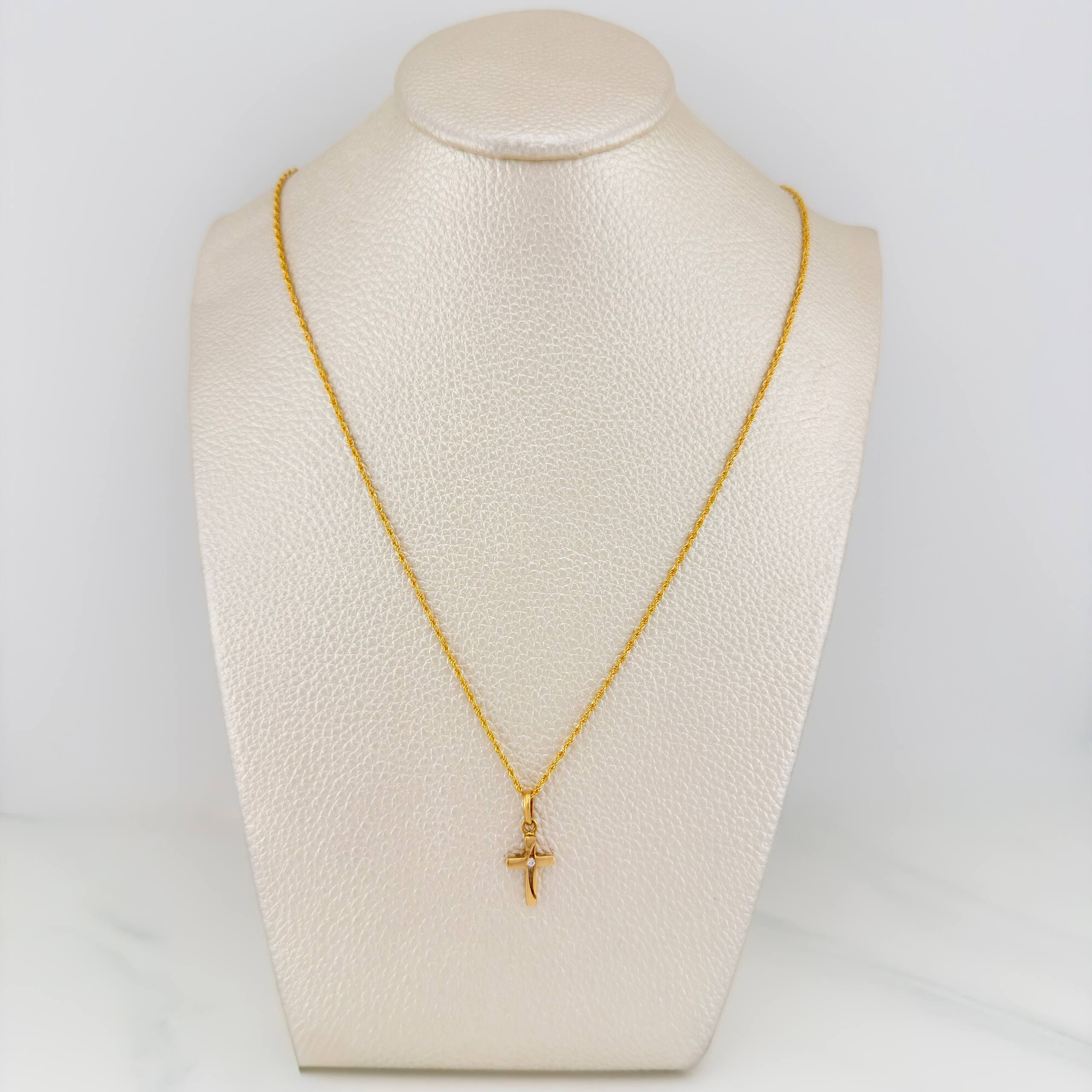 Rope Chain Set + Cross Pendant / 1.85gr / 23 1/2 in 18K Yellow Gold