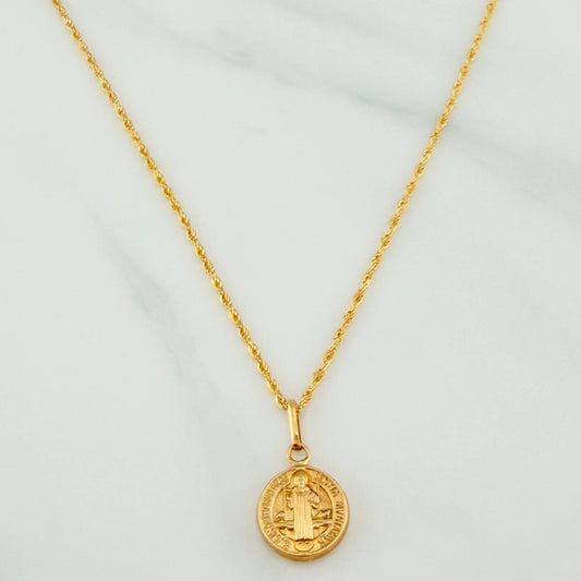 Set Rope Chain + San Benito Pendant / 1.75gr / 23 1/2 in 18K Yellow Gold