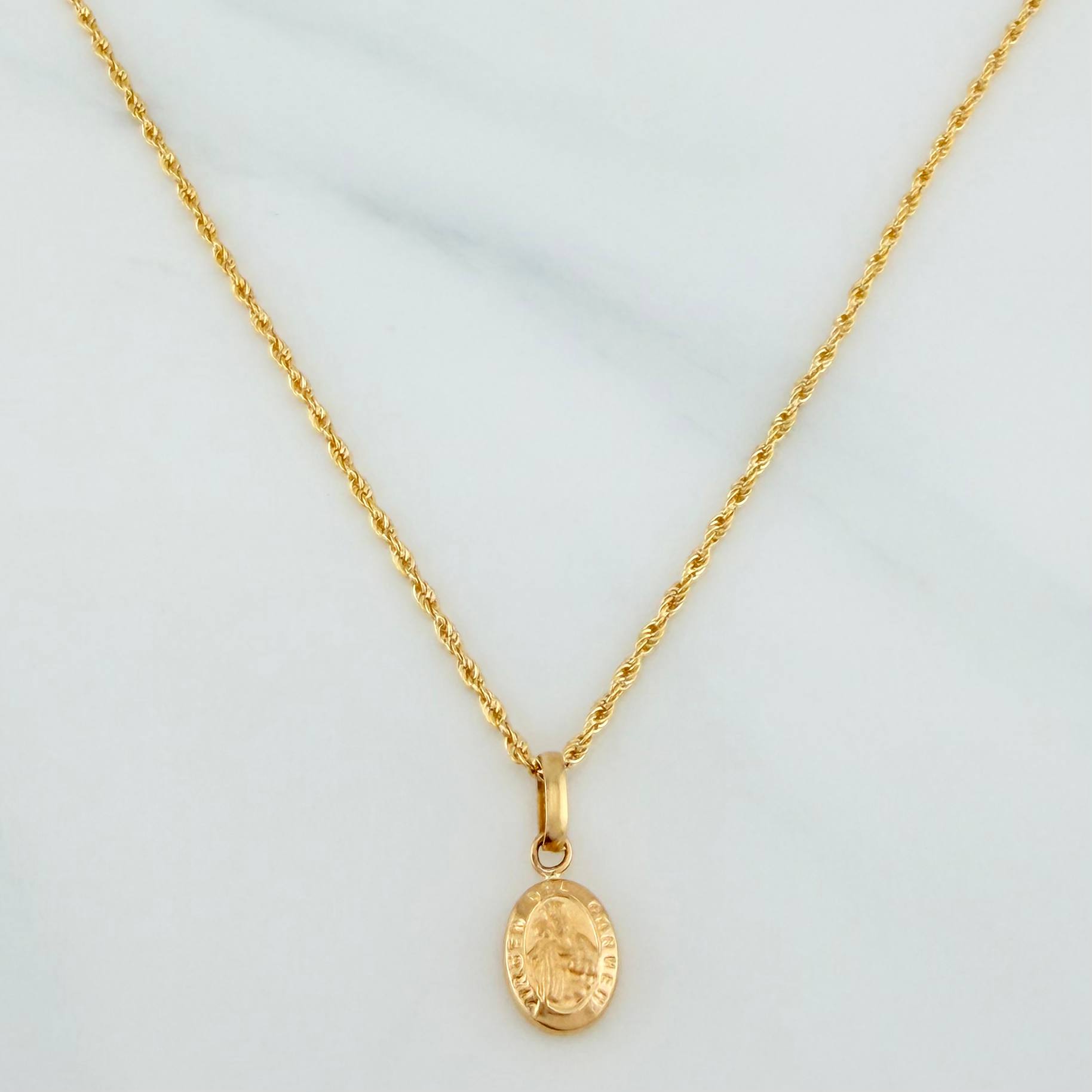 Set Rope Chain + Pendant Virgen Del Carmen / 1.4gr / 19 1/2 in Yellow Gold 18K