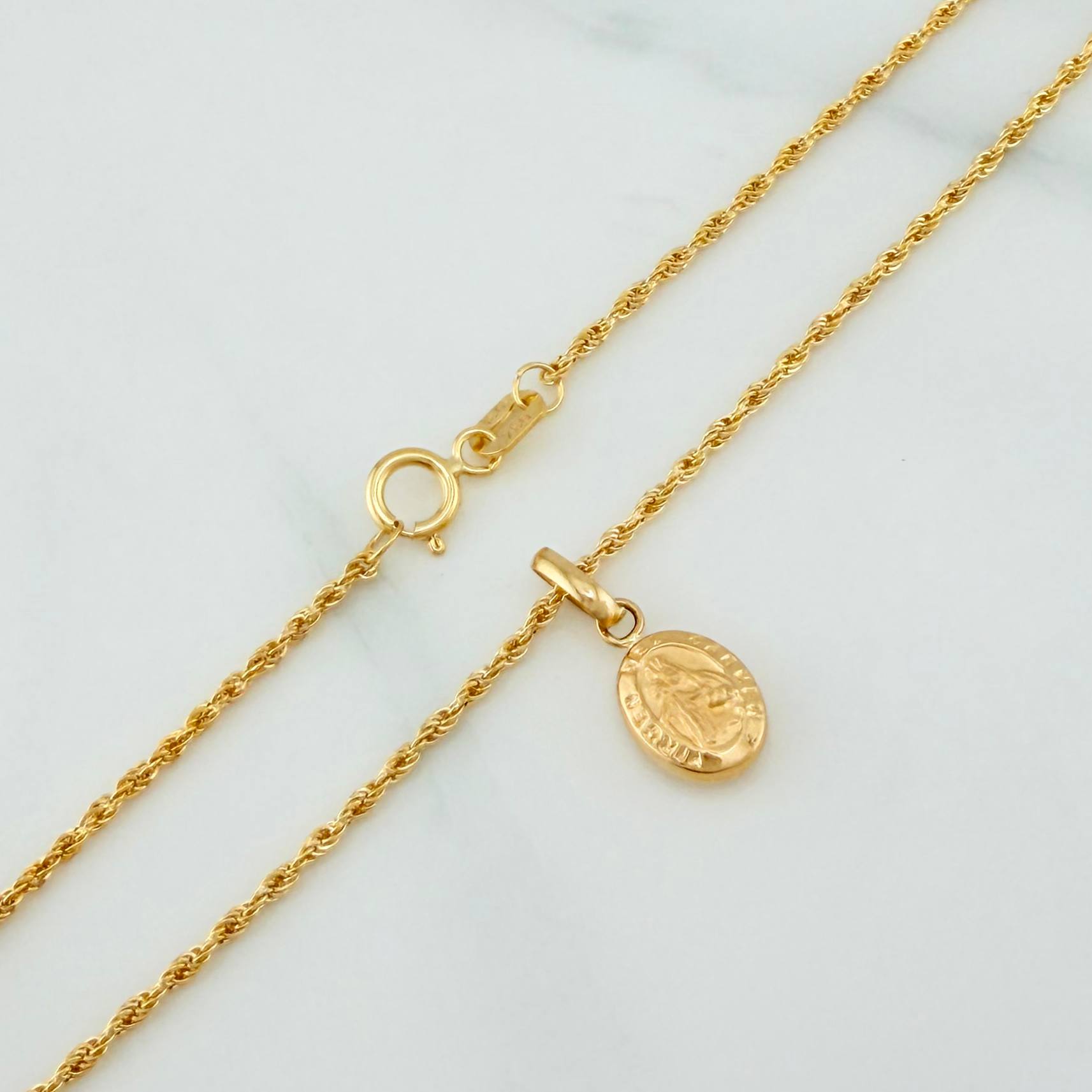 Set Rope Chain + Pendant Virgen Del Carmen / 1.4gr / 19 1/2 in Yellow Gold 18K