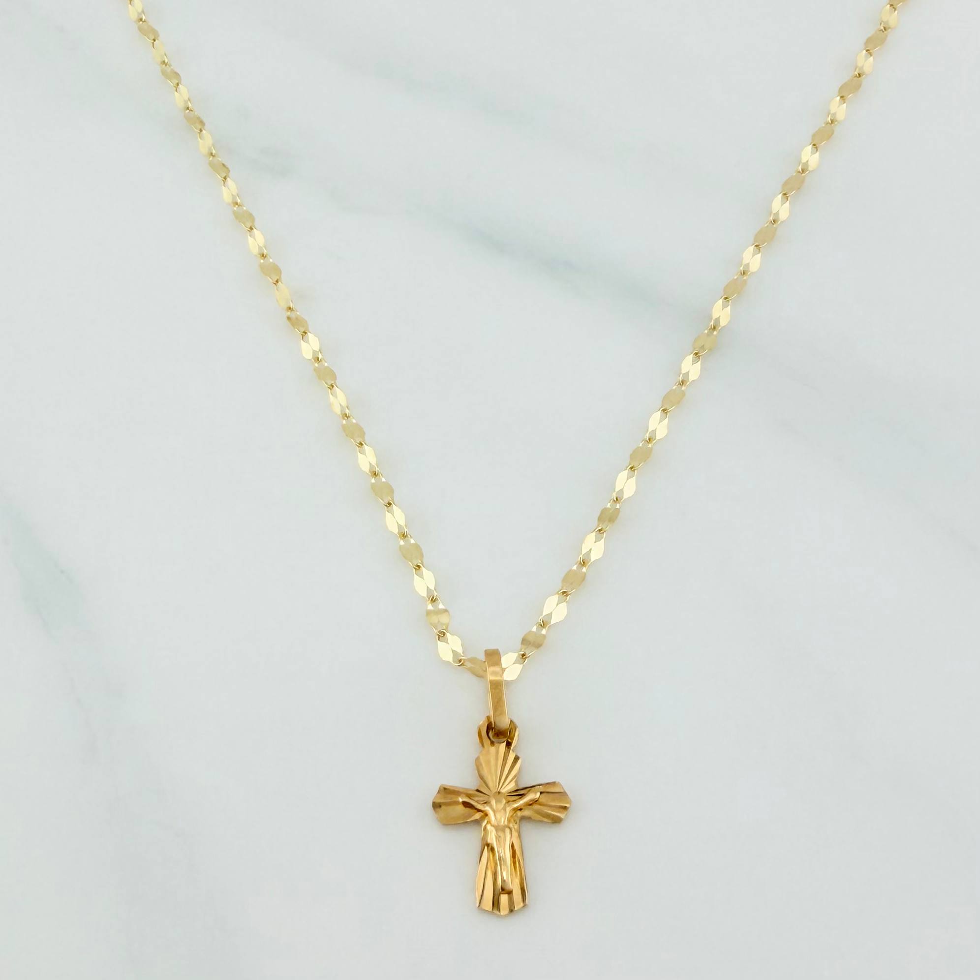 Set Mirror Flower Chain + Pendant Cross Christ / 1.35gr / 18 in Yellow Gold 18K