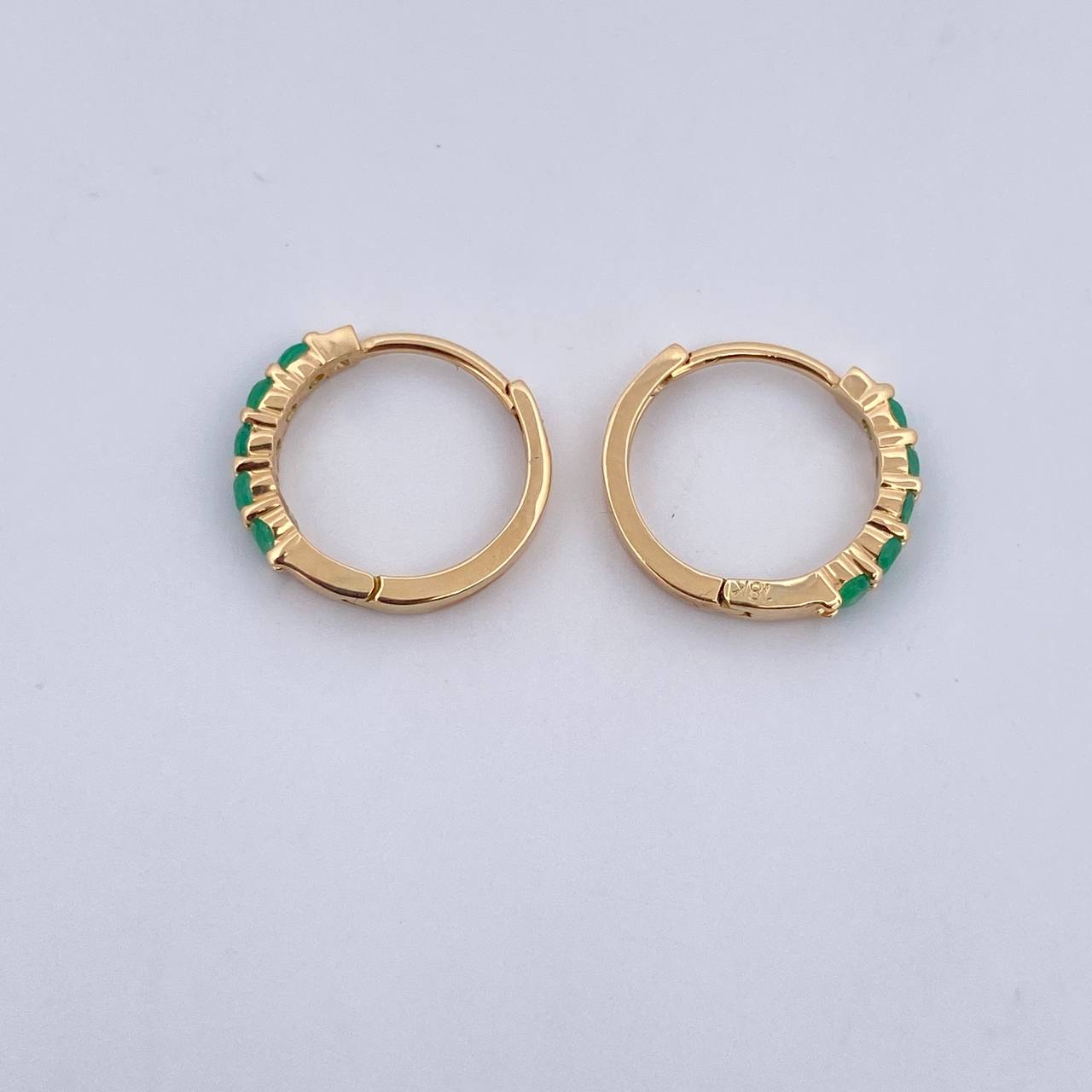 Candongas Ovalo 1.7gr / Esmeralda 30 Pts Oro Amarillo 18K (Joya) &