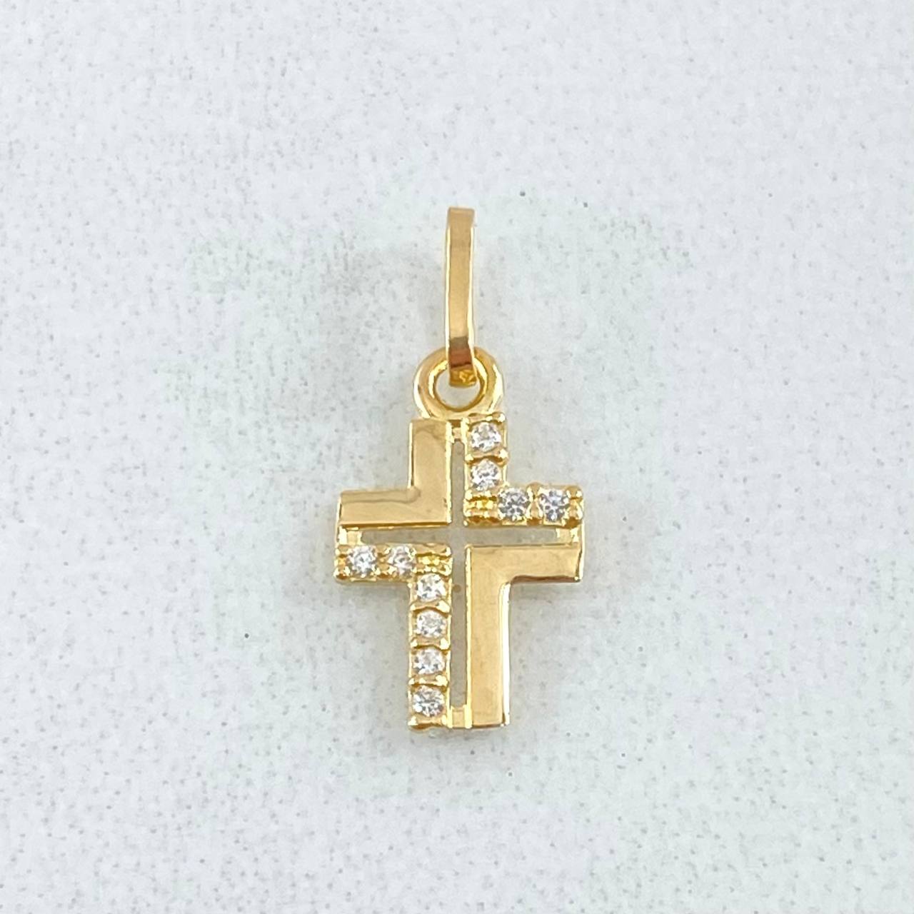 Cross Pendant 0.35gr / 1.6cm / 18K Gold