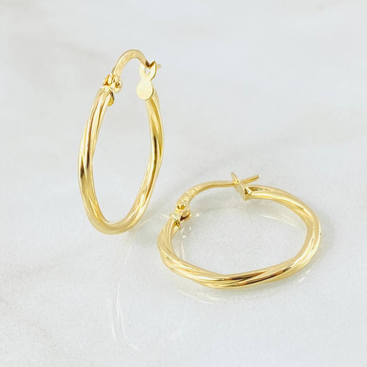 Candongas Lui 1.25gr / 1 in / Oro Amarillo 18K