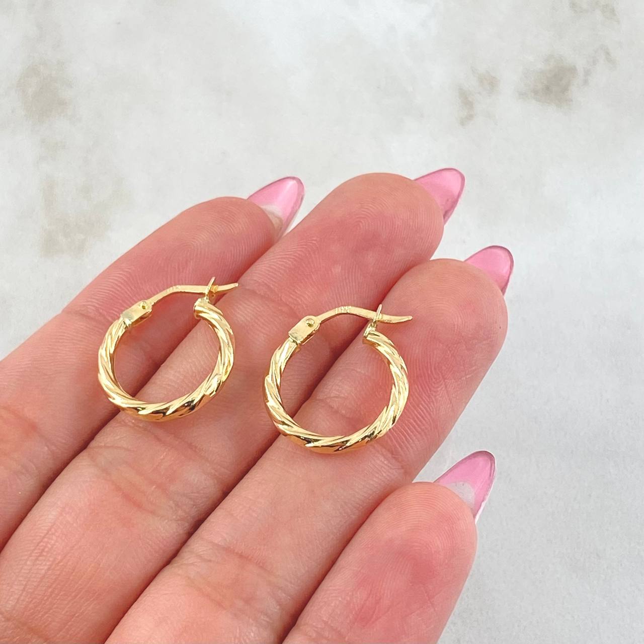 Hoop Earrings Mary 1.2gr / 3/4 in / Yellow Gold 18K