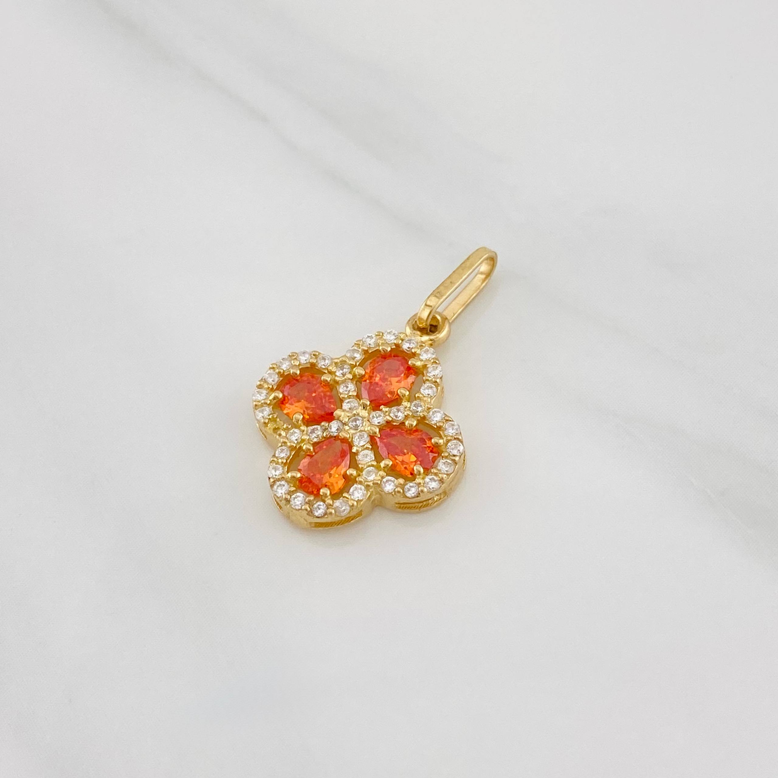 Clover Pendant 1.7g / 3/4 in 18K Yellow Gold