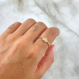 Heart Stitched Ring 1.7gr / Size 7 1/2 / White Zircons 18K Yellow Gold *