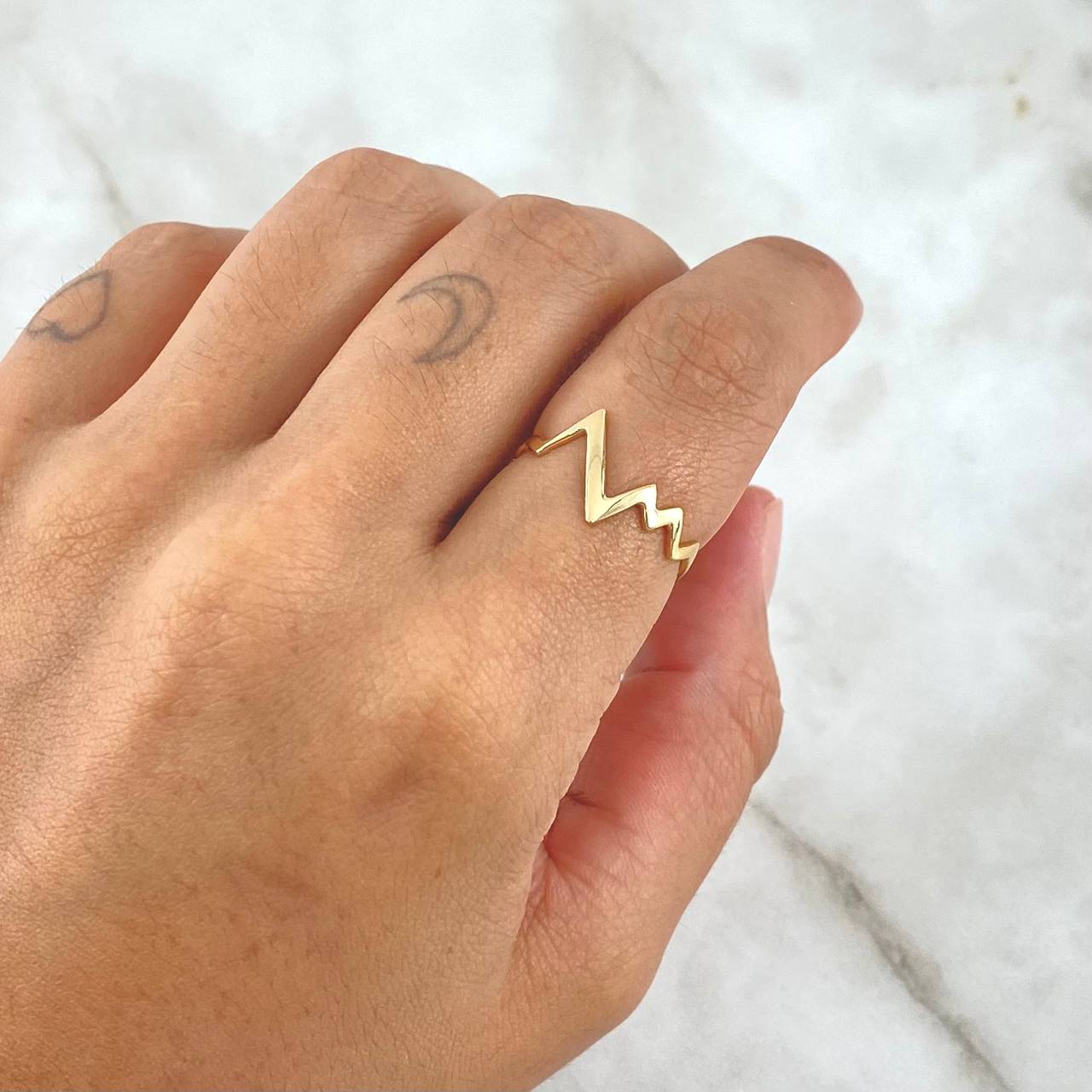 Electrocardiogram Ring 1.2gr / T6 3/4 / Smooth 18K Yellow Gold