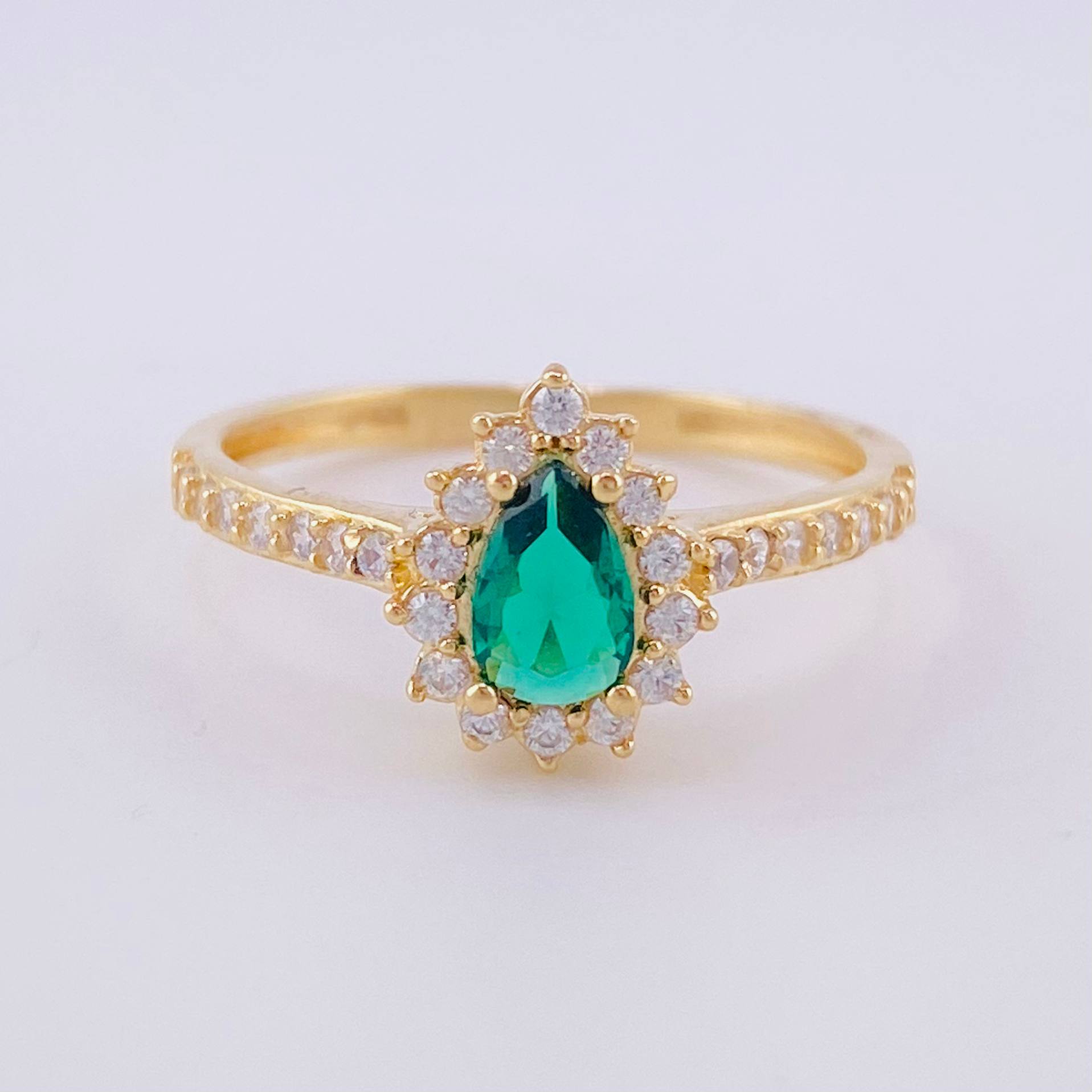 Anillo Solitario Halo Gota 2.45g / T7 Oro Amarillo 18K