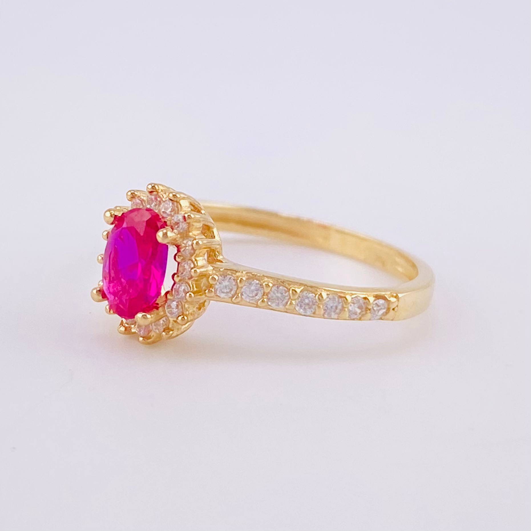Oval Halo Solitaire Ring 2.1g / T5 1/4 Yellow Gold 18K