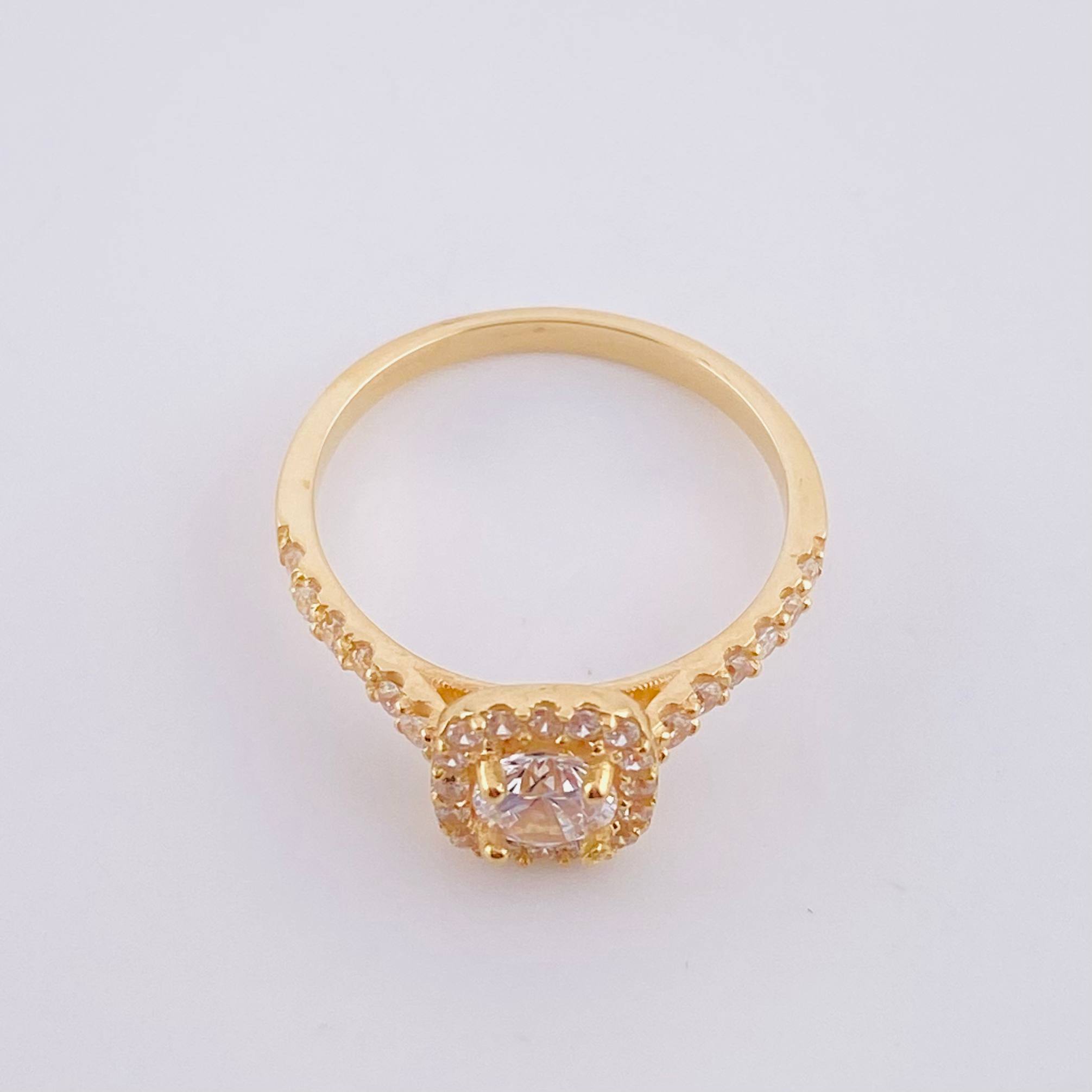 Anillo Halo Ojal 1.8g / T6 Oro Amarillo 18K